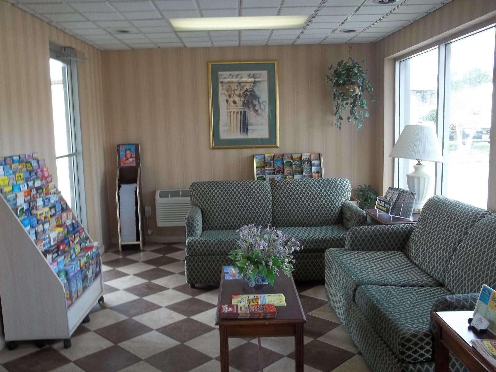 Howard Johnson By Wyndham Вирджиния Бийч Екстериор снимка